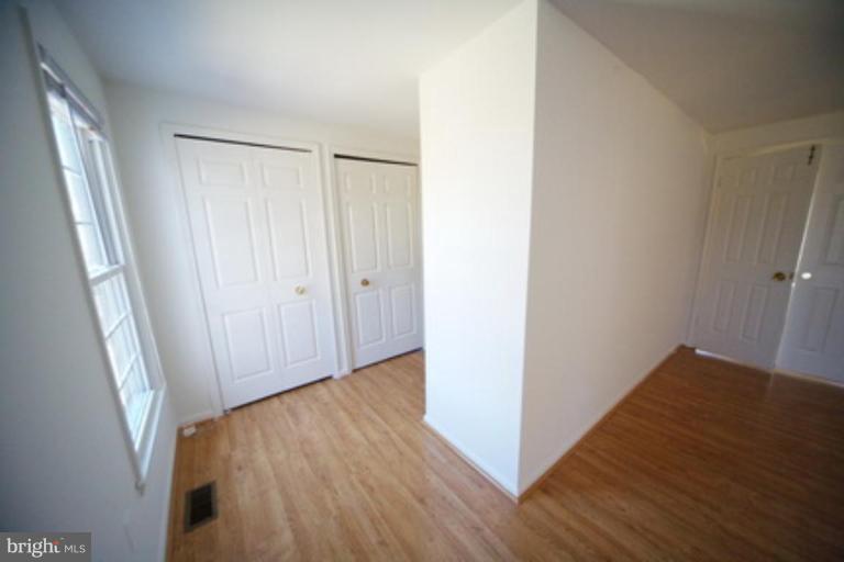 617 Concerto Lane Silver Spring, MD 20901 - Photo 4 of 17 Master Bedroom Dressing Area