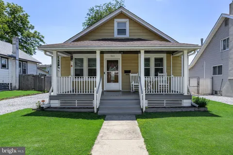 $300,000 | 511 Spruce Street, Delanco, NJ 08075