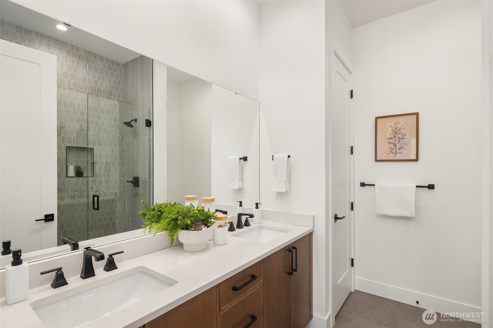 510 Nile Avenue Northeast Renton, WA 98059 - Photo 24 of 40 a bathroom with a sink and a mirror