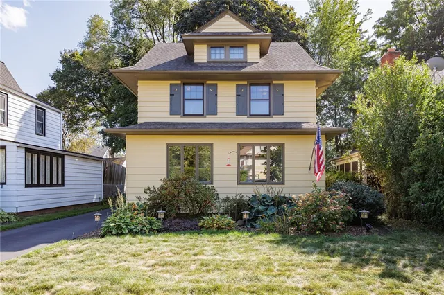 $229,900 | 25 Charlton Road, Irondequoit, NY 14617