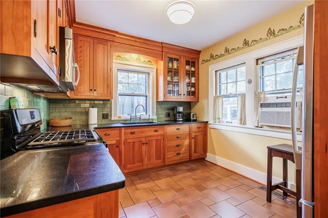 $229,900 | 25 Charlton Road, Irondequoit, NY 14617