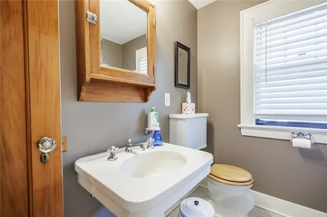 $229,900 | 25 Charlton Road, Irondequoit, NY 14617