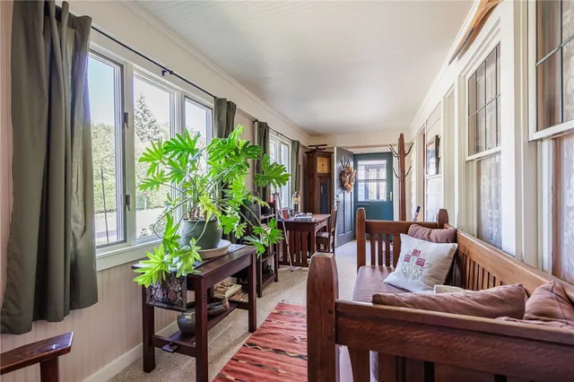 $229,900 | 25 Charlton Road, Irondequoit, NY 14617