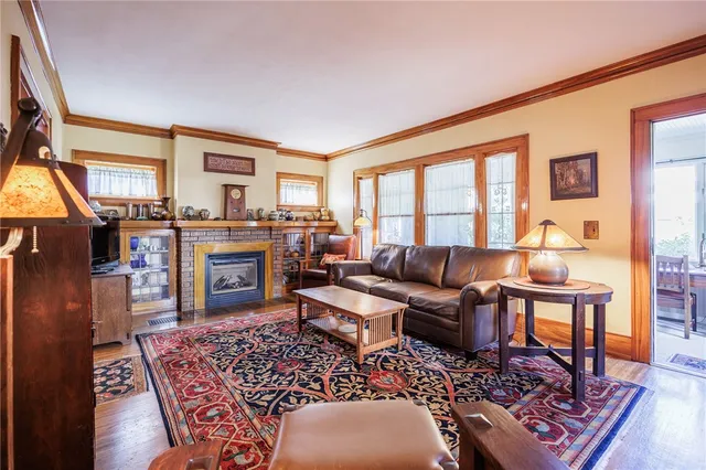 $229,900 | 25 Charlton Road, Irondequoit, NY 14617