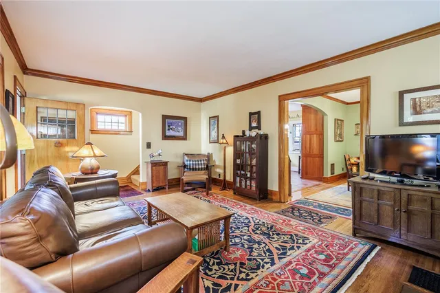 $229,900 | 25 Charlton Road, Irondequoit, NY 14617