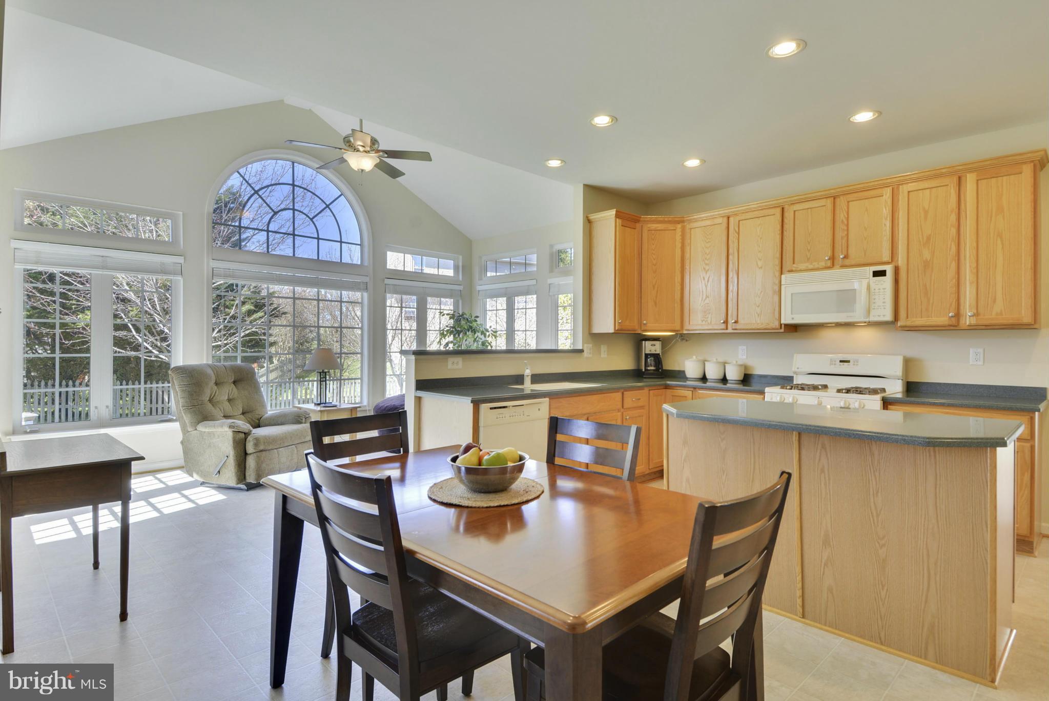 14210 Autumn Gold Road Boyds, MD 20841 - Photo 11 of 30 Kitchen