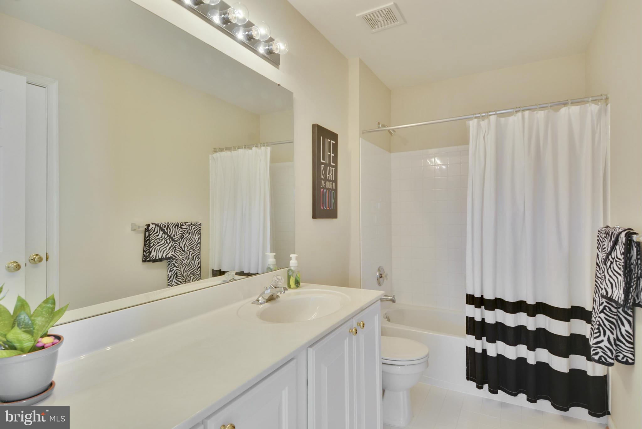 14210 Autumn Gold Road Boyds, MD 20841 - Photo 23 of 30 Bath