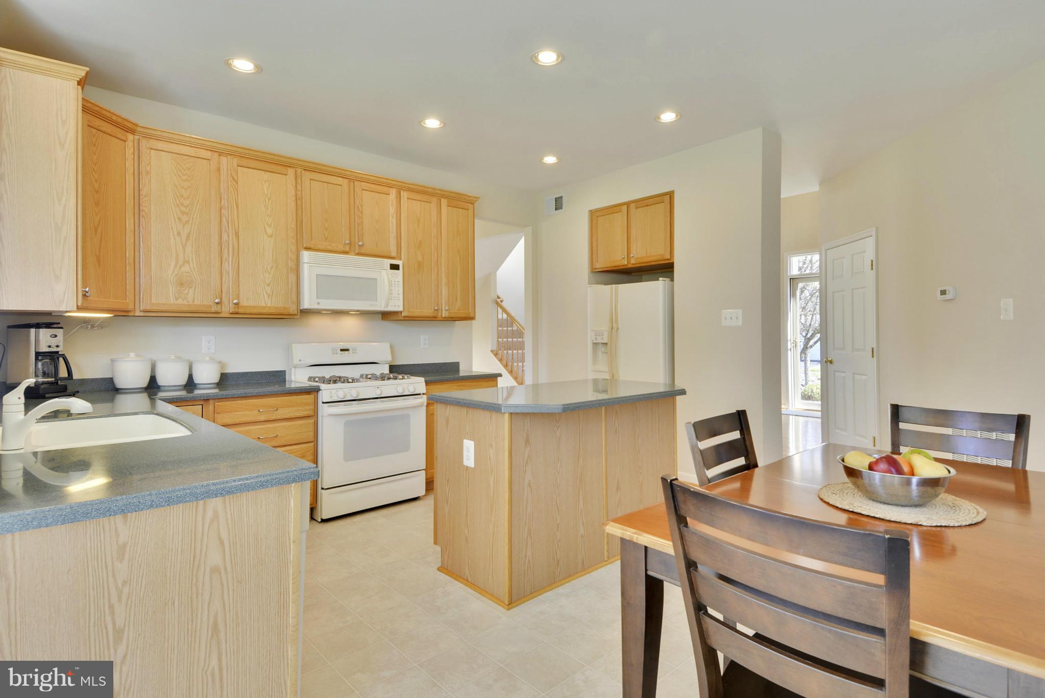 14210 Autumn Gold Road Boyds, MD 20841 - Photo 10 of 30 Kitchen