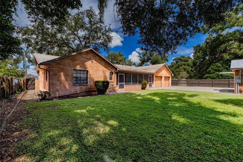 501 Bryan Road Brandon, FL 33511 - Photo 8 of 40 Gallery Image 8
