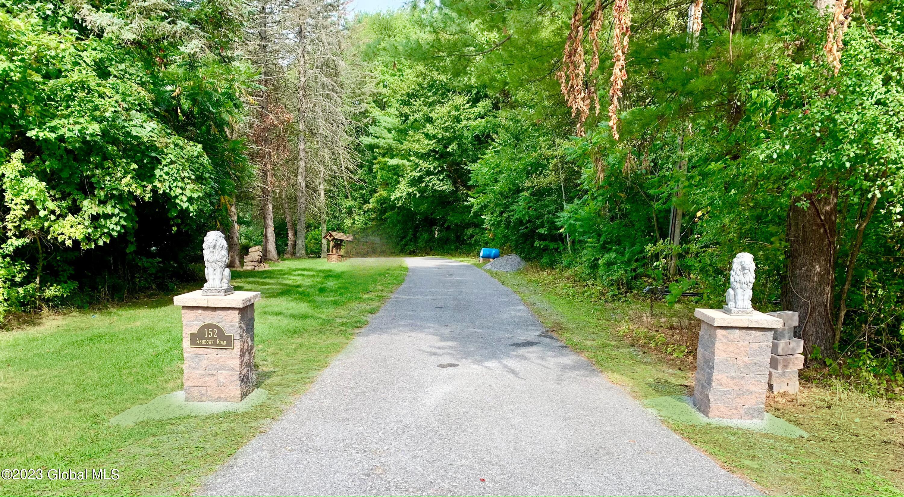 152 Ashdown Road Ballston Lake, NY 12019 - Photo 97 of 98 Entrance Pillars