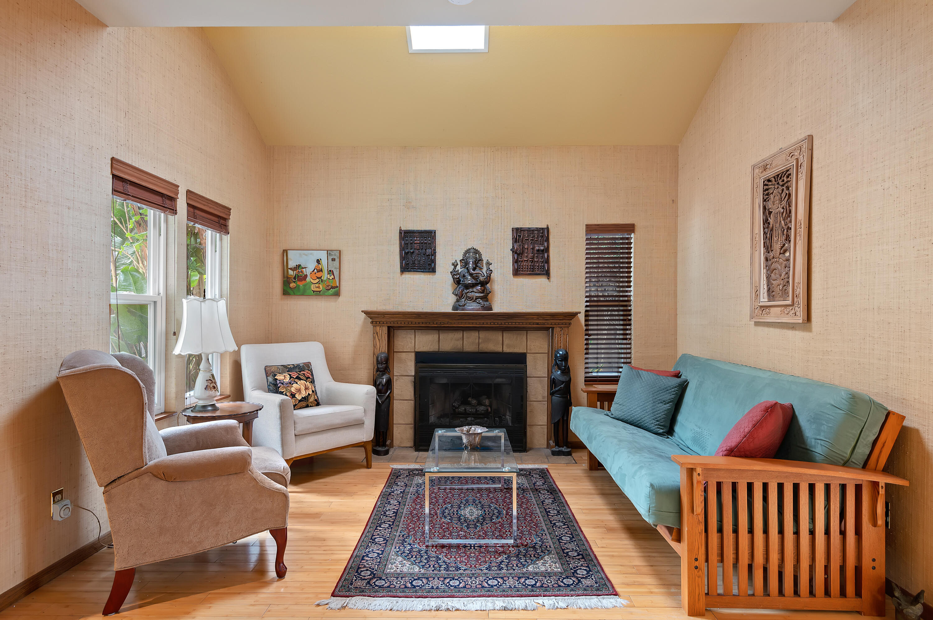 2128 Modoc Road, Unit A Santa Barbara, CA 93101 - Photo 3 of 21 03 - Living Room