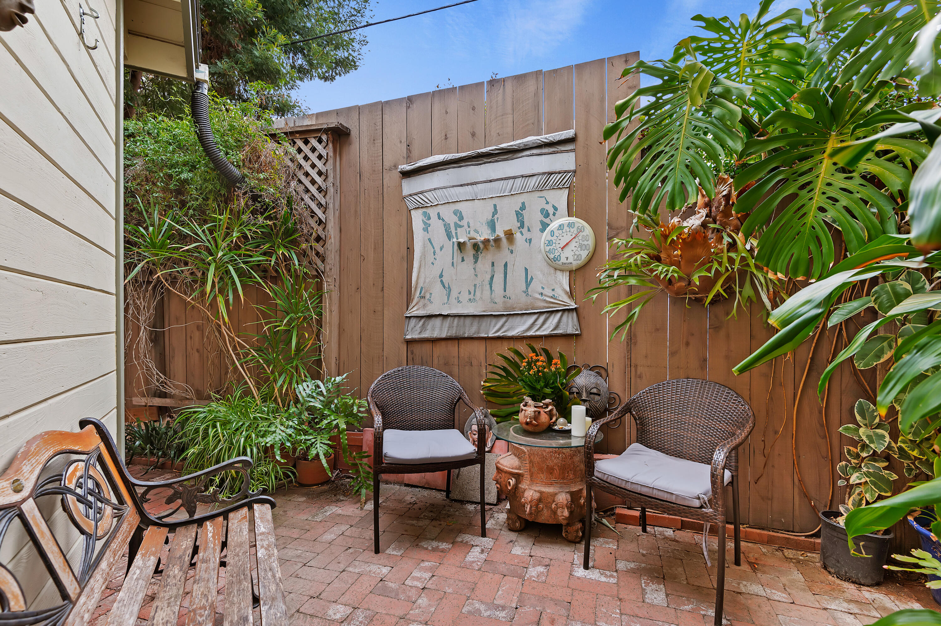 2128 Modoc Road, Unit A Santa Barbara, CA 93101 - Photo 7 of 21 07 - Side Patio
