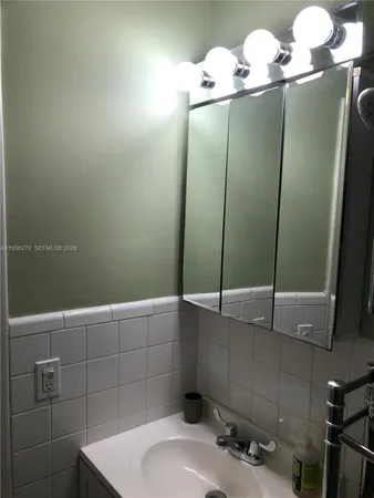 a close view of sink