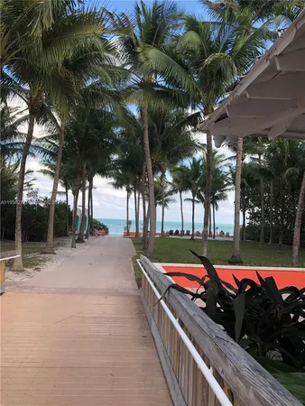 $3,500 | 255 Sunrise Drive, Unit 305, Key Biscayne, FL 33149