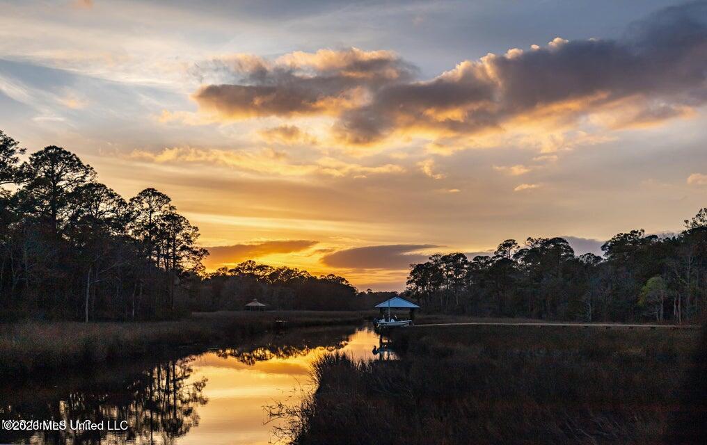 210 Bluff Cove Ocean Springs, MS 39564 - Photo 2 of 7 bluffsunset