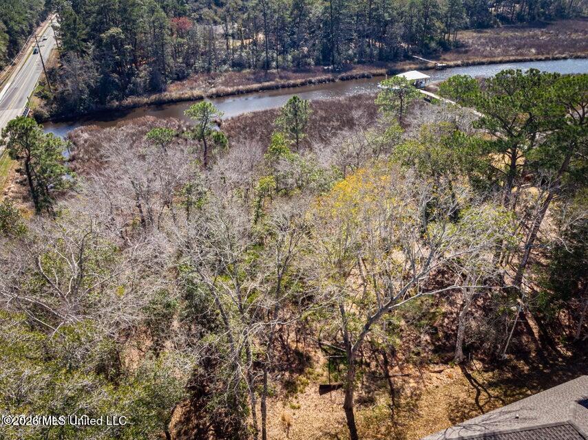 210 Bluff Cove Ocean Springs, MS 39564 - Photo 4 of 7 bluffmore