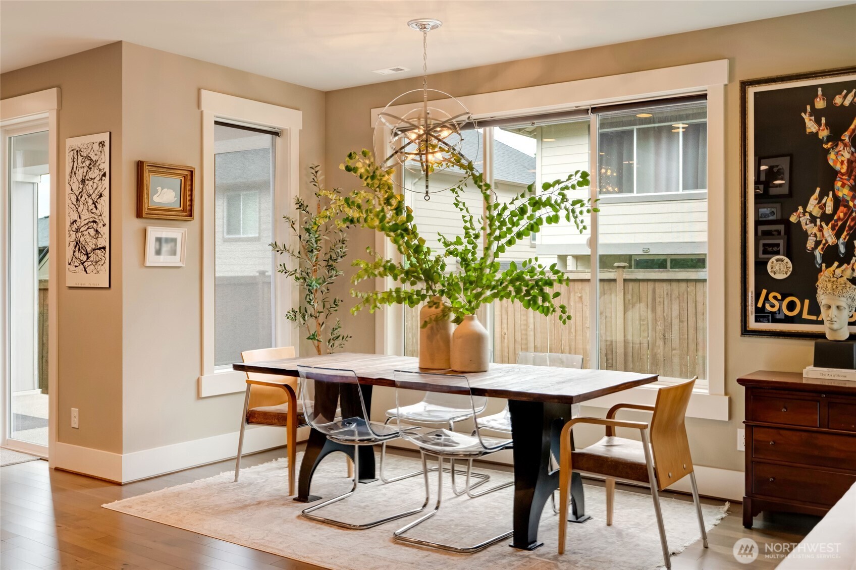 619 Graham Avenue Northeast Renton, WA 98059 - Photo 18 of 40 a dining room with furniture and window