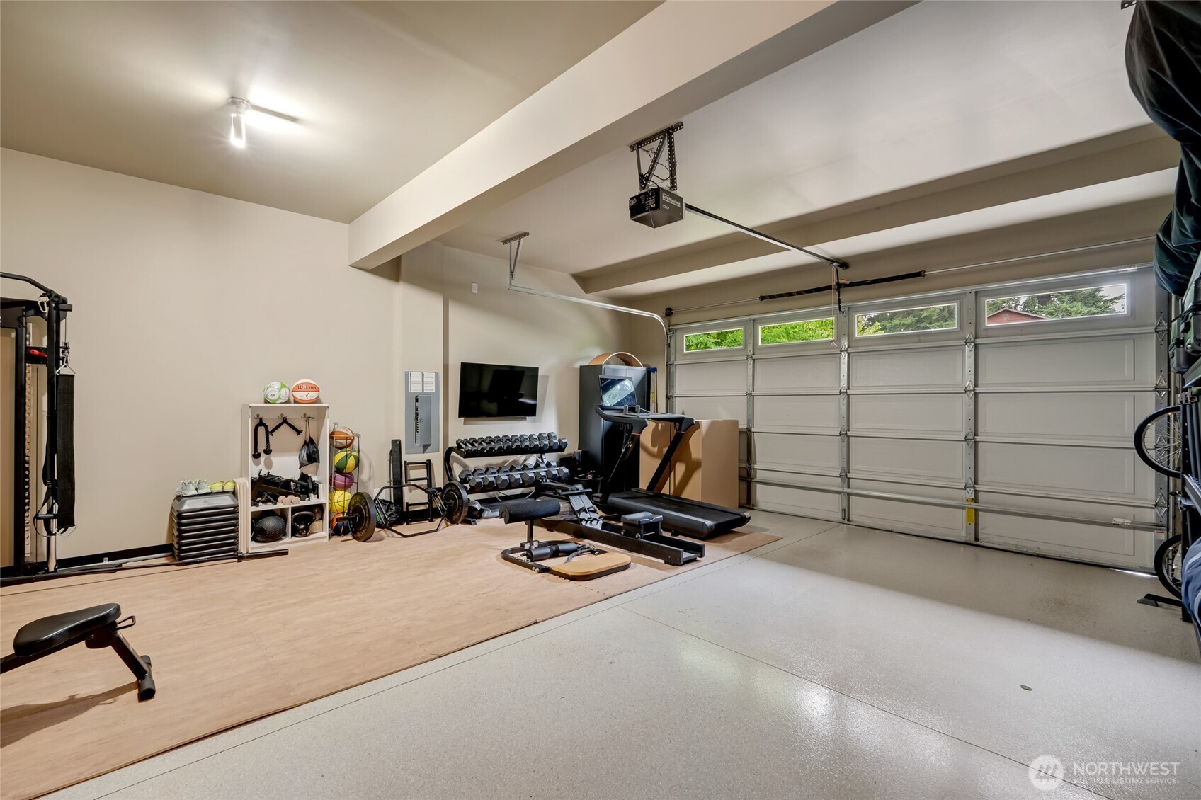 619 Graham Avenue Northeast Renton, WA 98059 - Photo 37 of 40 a view of a room with gym equipment