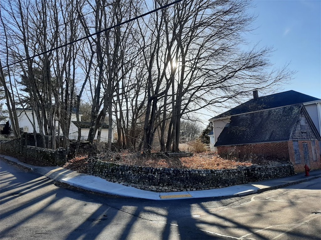 30 Pierce Street Westerly, RI 02891 - Photo 1 of 6 Gallery Image 1