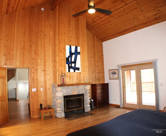 $1,050,000 | 31 Rainbow Ridge Road, Garden Valley, ID 83622