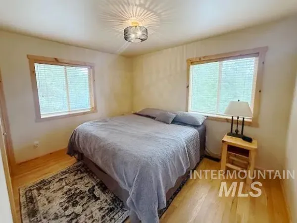 $1,050,000 | 31 Rainbow Ridge Road, Garden Valley, ID 83622