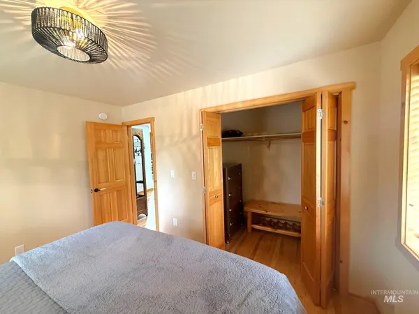 $1,050,000 | 31 Rainbow Ridge Road, Garden Valley, ID 83622