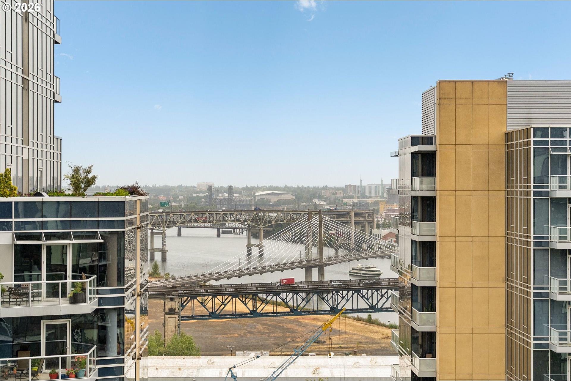 841 Southwest Gaines Street, Unit 2000 Portland, OR 97239 - Photo 11 of 36 Gallery Image 11