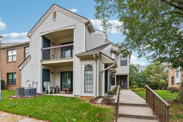 $365,000 | 3015 Lighthouse Lane, Unit 3015, Parlin, NJ 08859