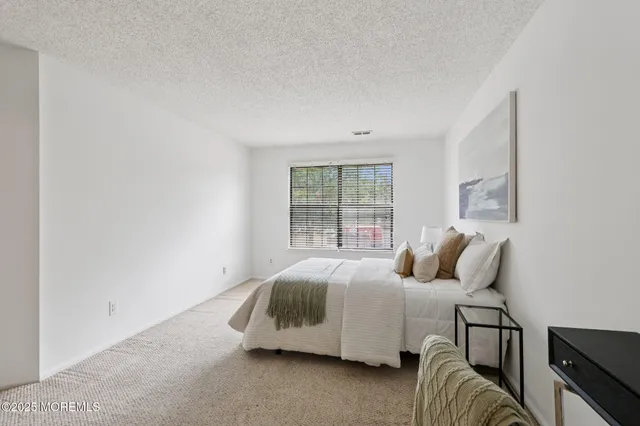 $365,000 | 3015 Lighthouse Lane, Unit 3015, Parlin, NJ 08859