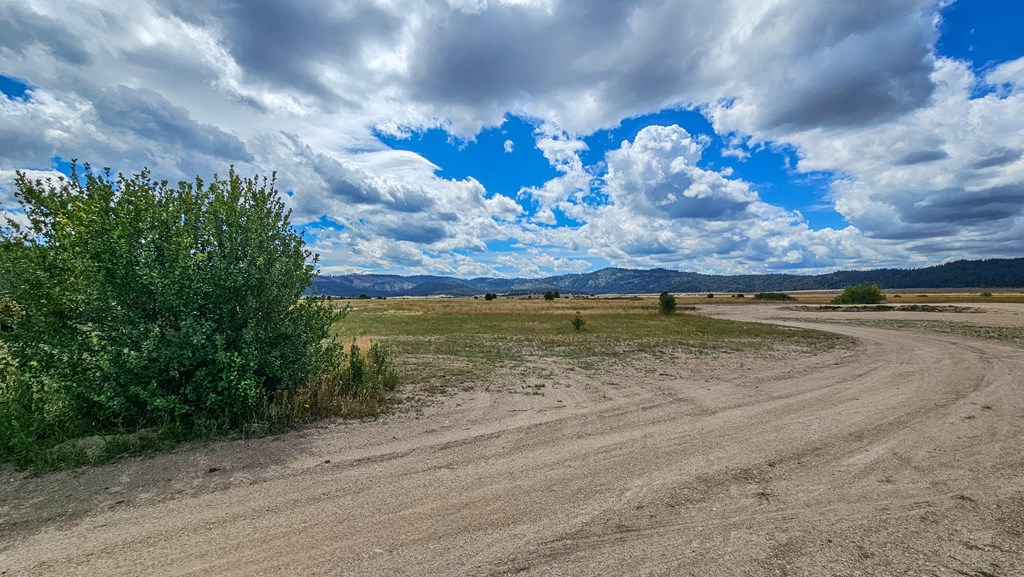 101 Sixty Lane Cascade, ID 83611 - Photo 39 of 52