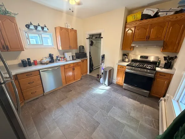 $4,500 | 19 Berkeley Street, Unit 1, Somerville, MA 02143