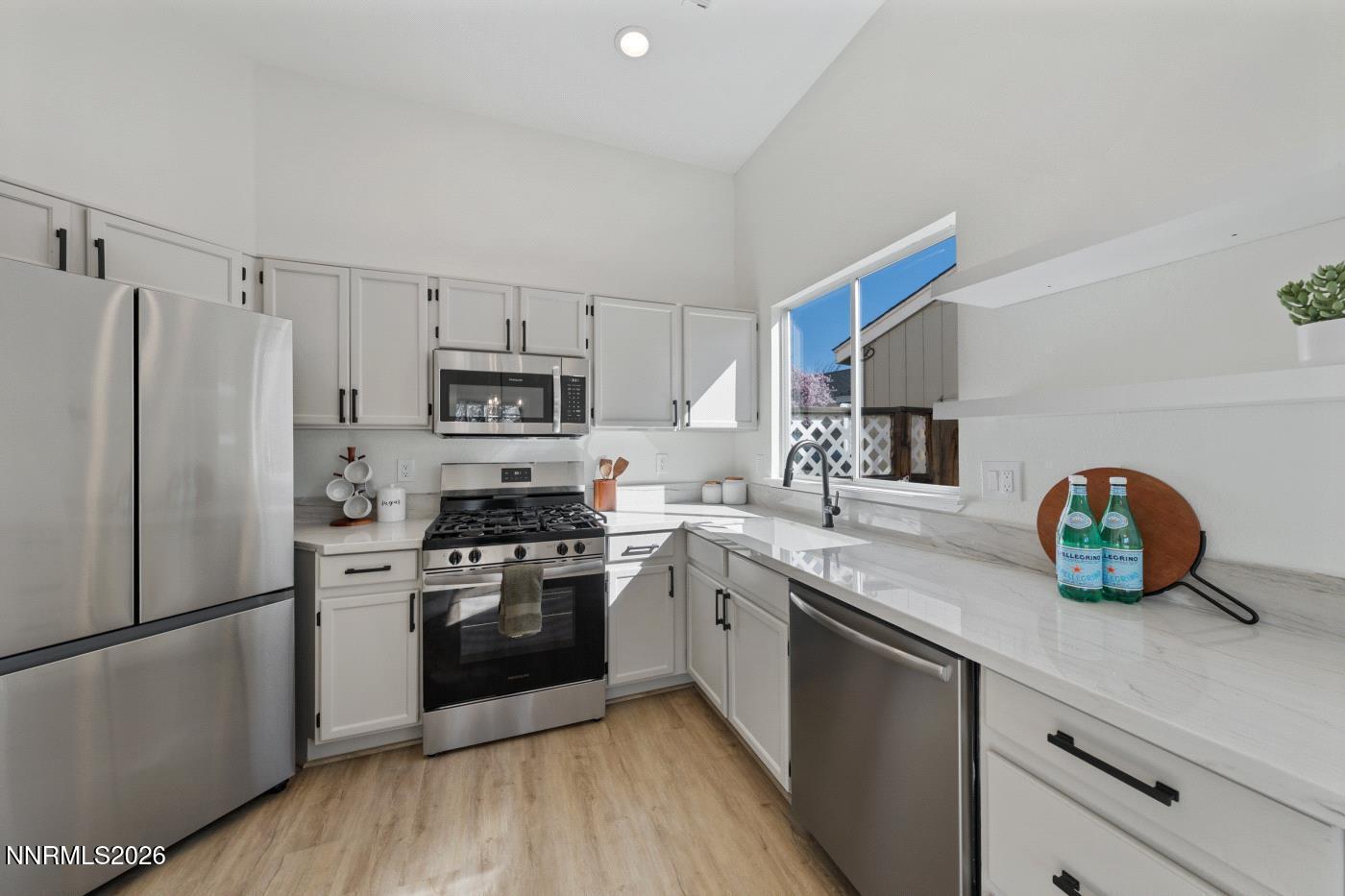 4559 China Rose Circle Reno, NV 89502 - Photo 3 of 30 4. A7V06175