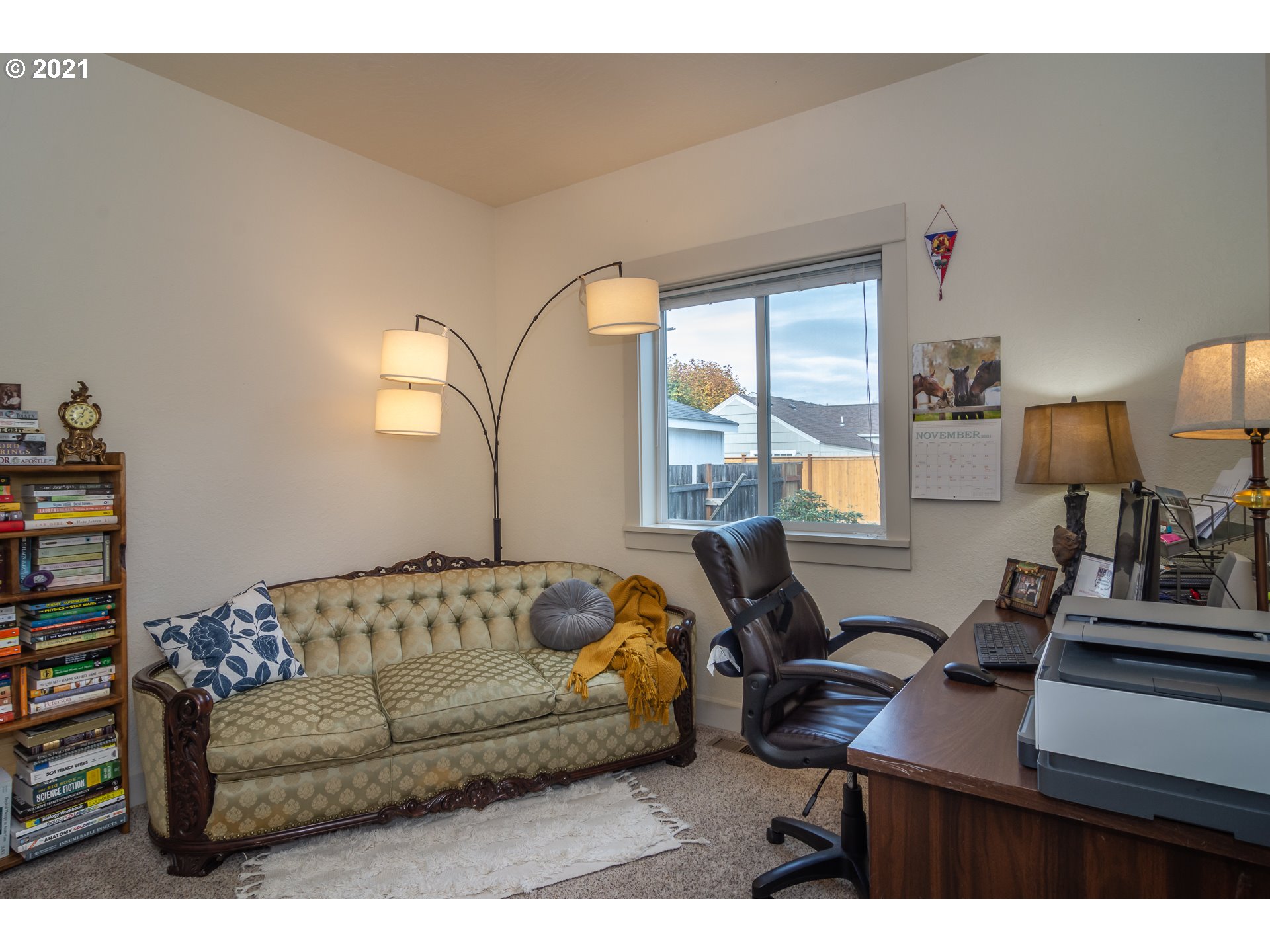 463 South 47th Street Springfield, OR 97478 - Photo 17 of 25 a living room with furniture and a window