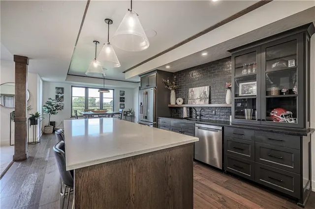 $1,420,000 | 8512 North Booth Avenue, Kansas City, MO 64157