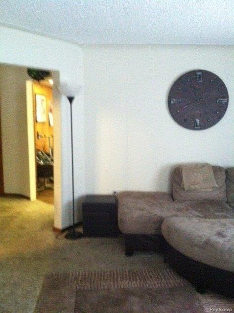 47574 Frederick Road Utica, MI 48317 - Photo 4 of 7 D.JPG