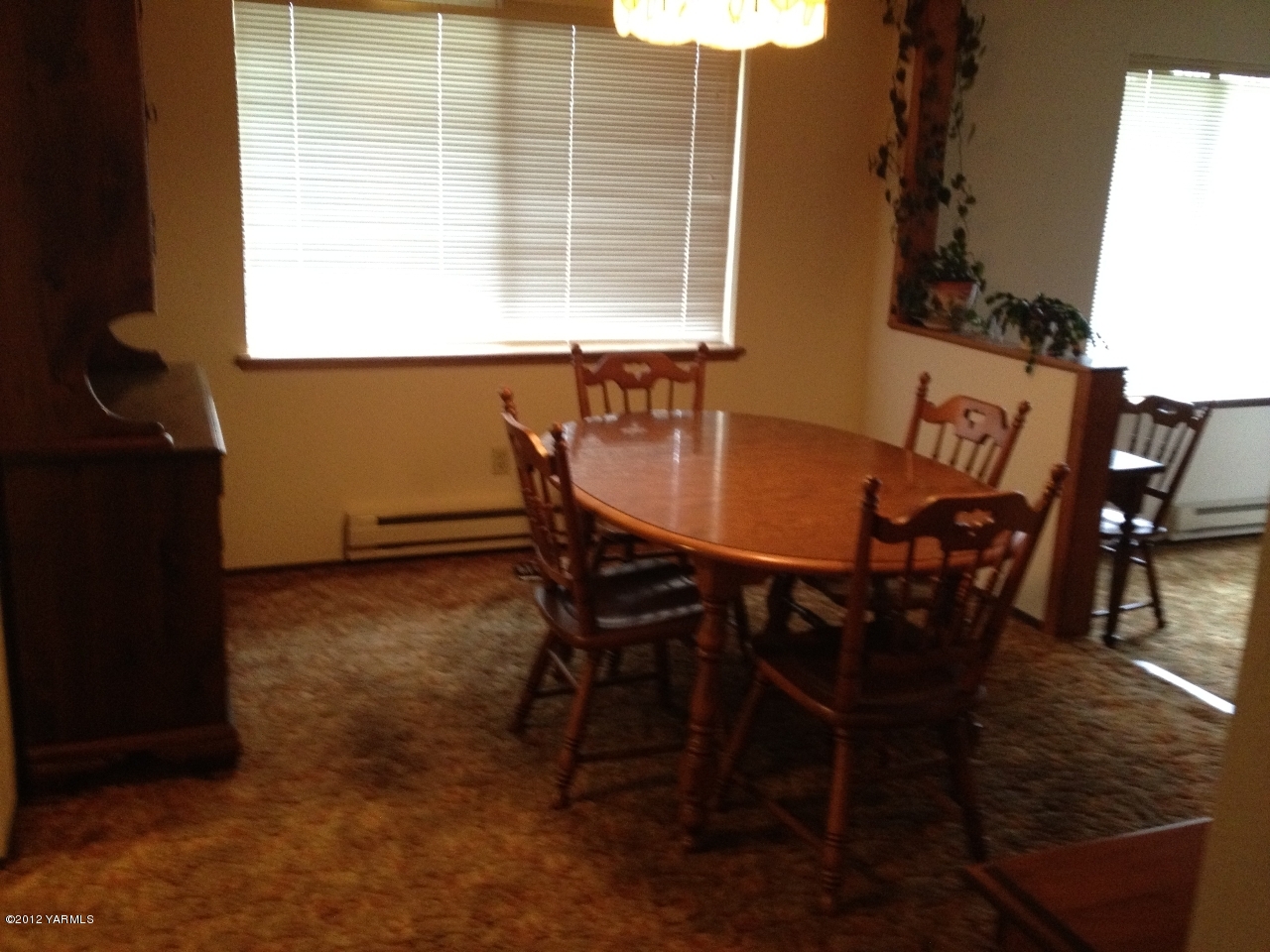 8004 Rutherford Road Yakima, WA 98903 - Photo 29 of 42 a dining room with furniture and window
