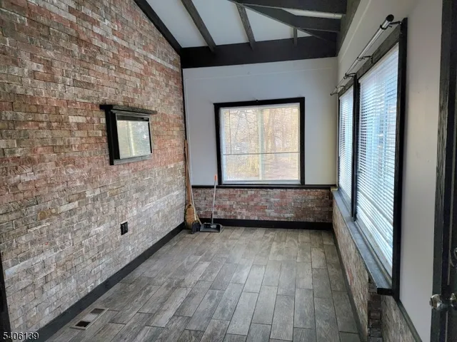 $3,500 | 906 Center Street, Scotch Plains, NJ 07076