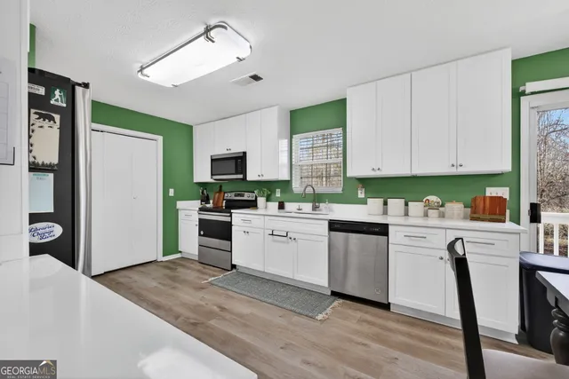 $325,000 | 245 Glazier Road, Senoia, GA 30276