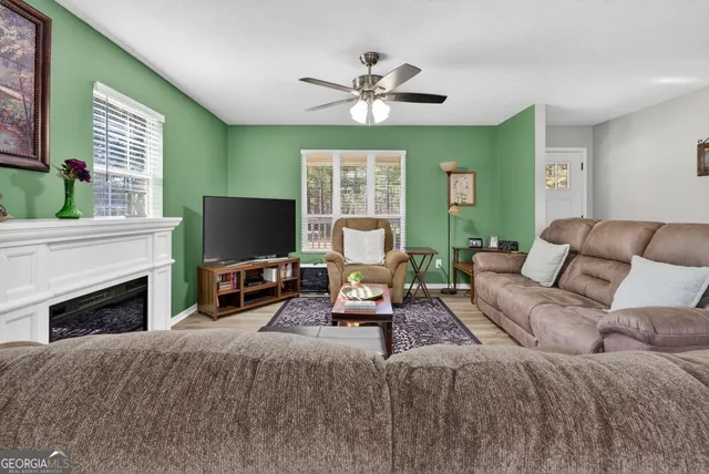 $325,000 | 245 Glazier Road, Senoia, GA 30276