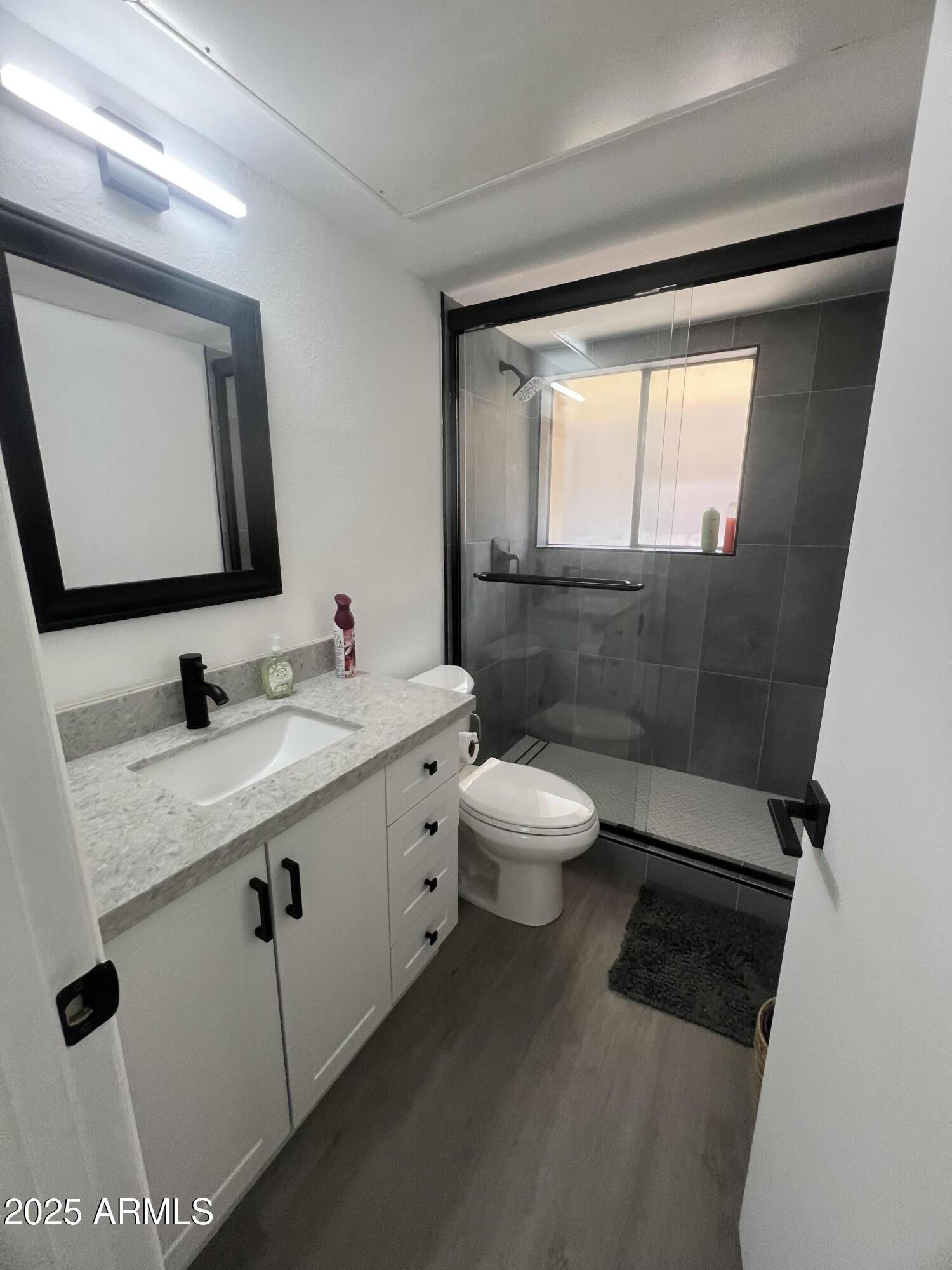 353 East Thomas Road, Unit C104 Phoenix, AZ 85012 - Photo 11 of 17