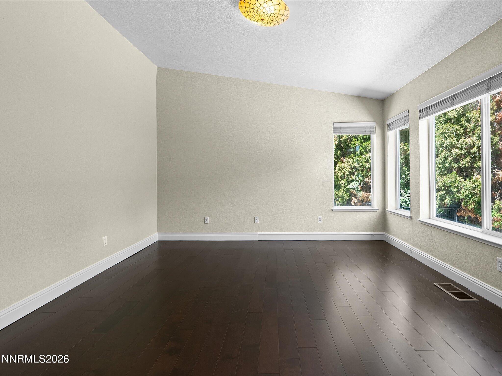 695 Kane Court Reno, NV 89512 - Photo 27 of 66 33-695 Kane Ct-123
