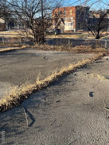 $150,000 | 5030 Delmar Boulevard, St. Louis, MO 63108