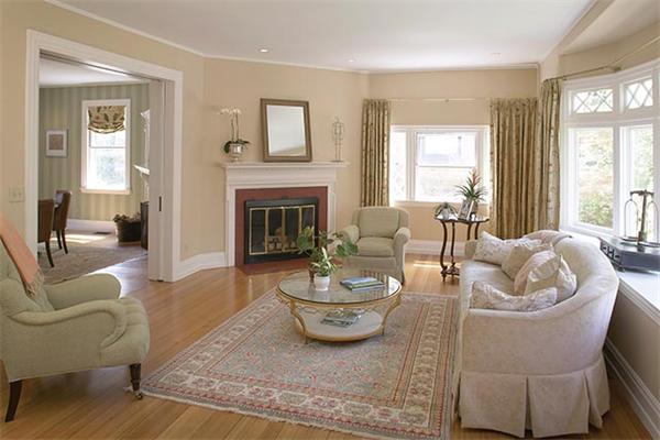 56 Upland Road Brookline, MA 02445 - Photo 3 of 10 Gallery Image 3