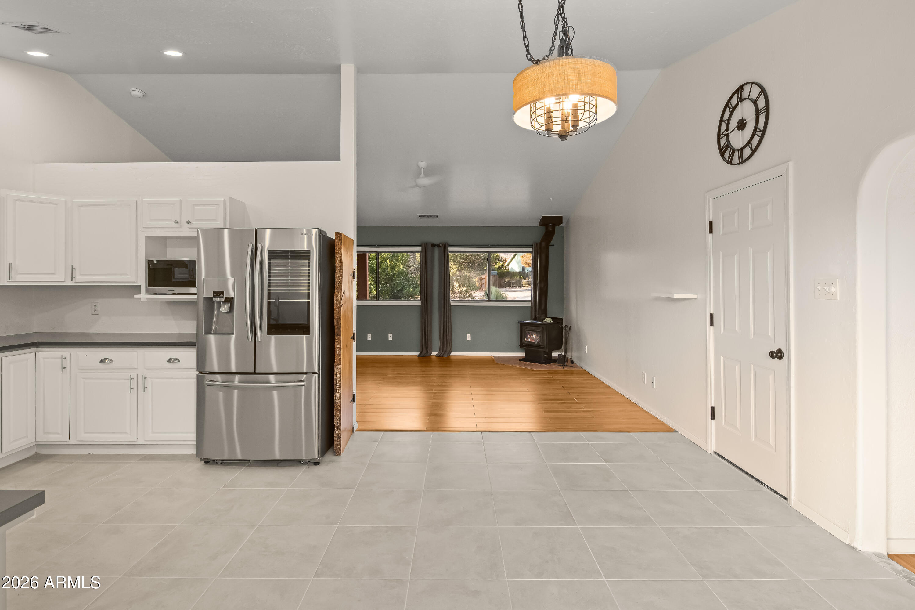 25 Spur Court Sedona, AZ 86351 - Photo 20 of 38 Kitchen/Dining - View 2