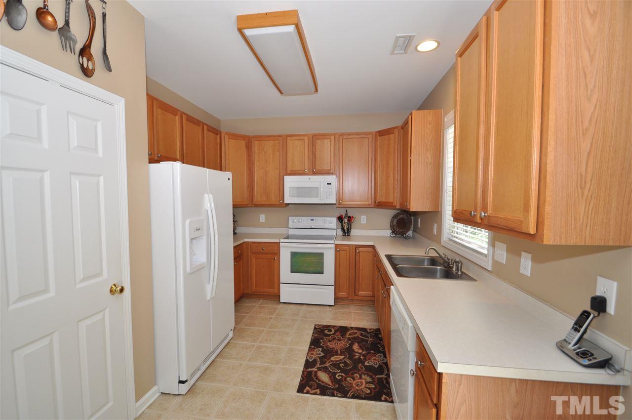 273 Inkster Cove Raleigh, NC 27603 - Photo 9 of 22