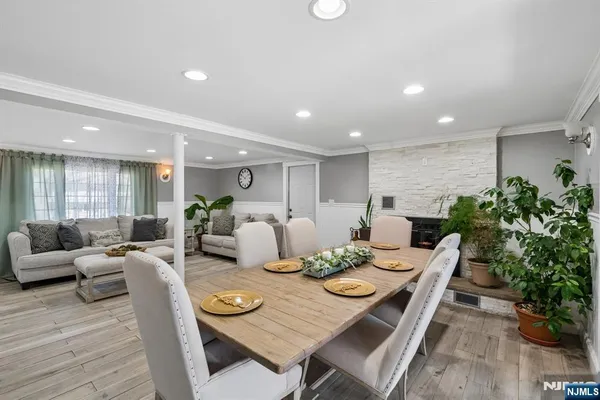 $949,000 | 115 Birchwood Terrace, Wayne, NJ 07470