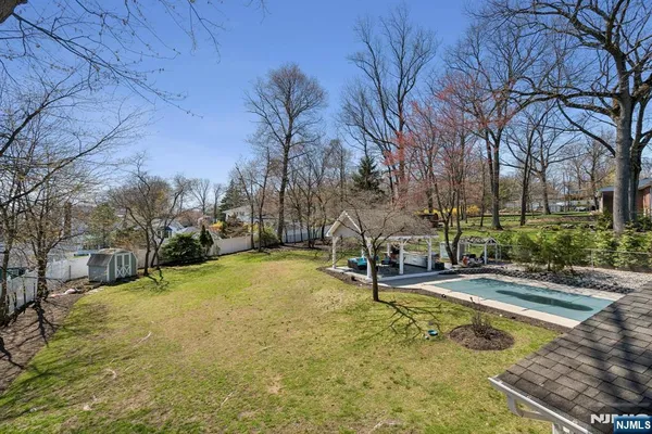 $949,000 | 115 Birchwood Terrace, Wayne, NJ 07470