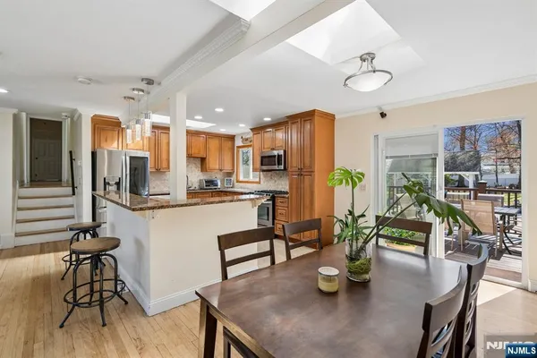 $949,000 | 115 Birchwood Terrace, Wayne, NJ 07470