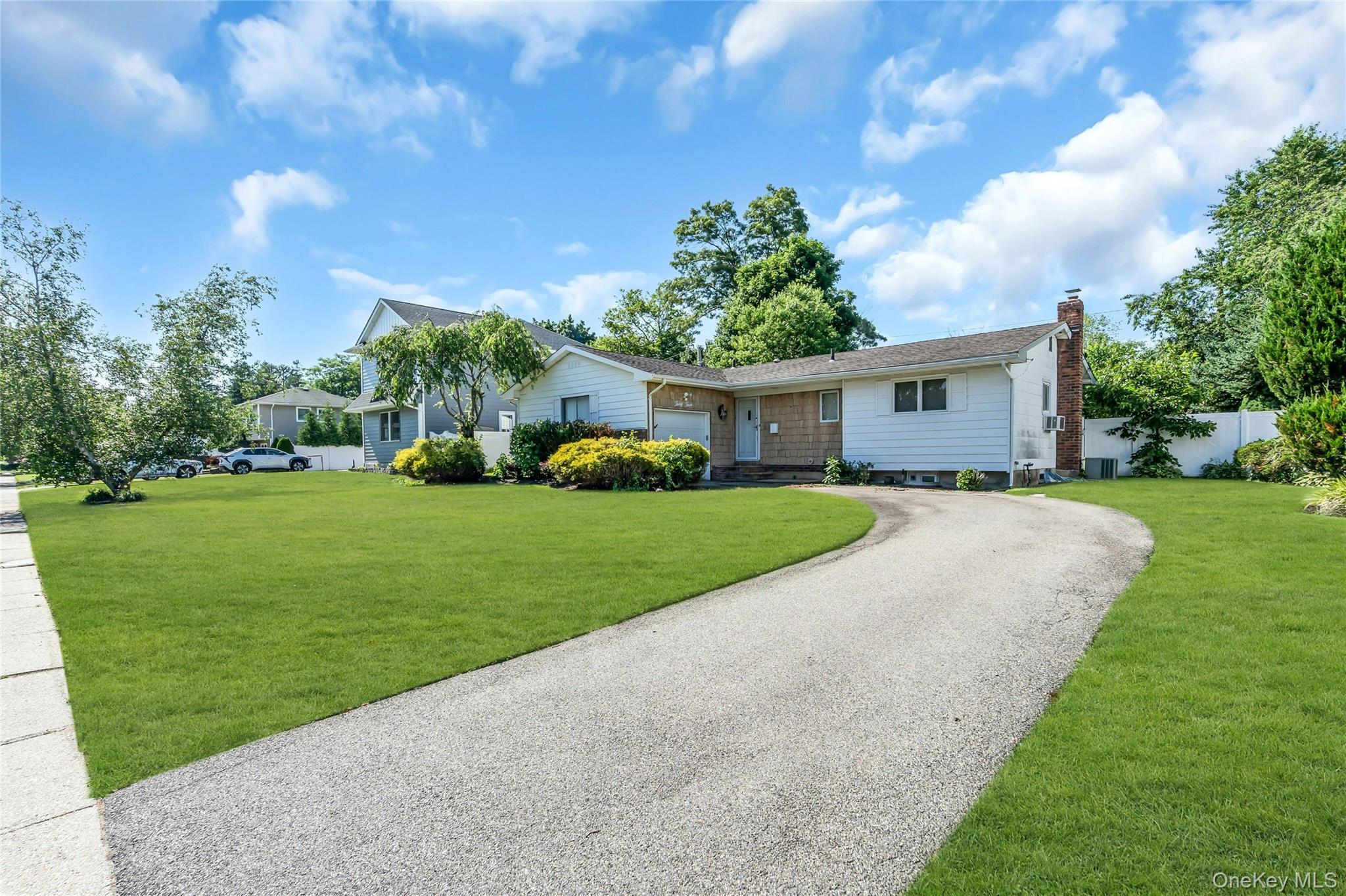 33 Cameo Road Commack, NY 11725 - Photo 3 of 24