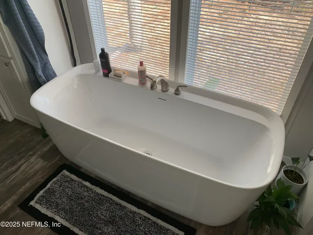 a close view of sink